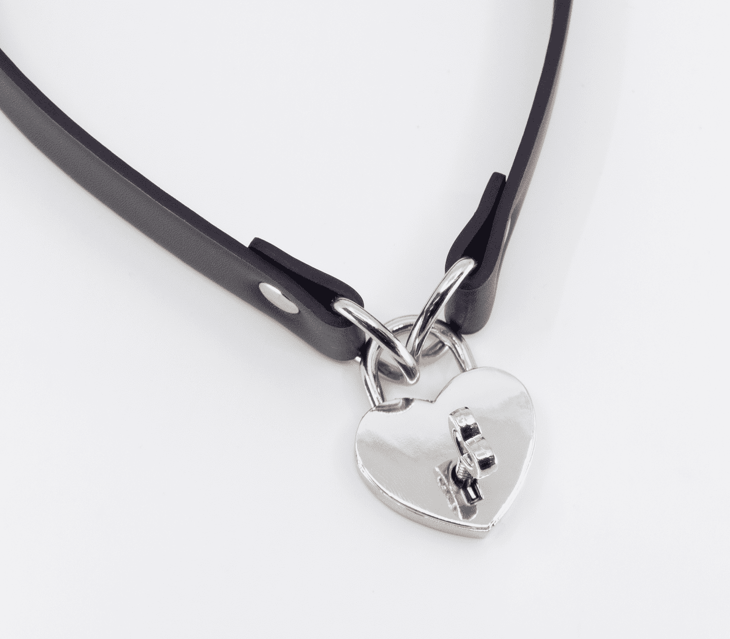 Vegan Heart Locking Bondage Collar