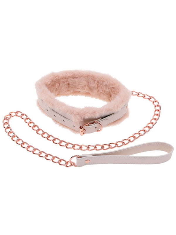 Peaches 'n Creame Fur Collar and Leash