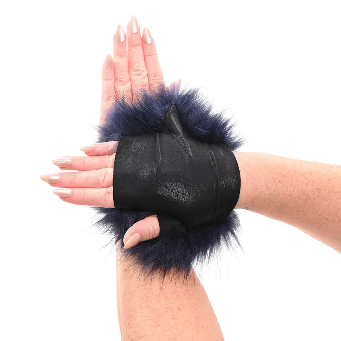 Cougar spiked Sensory Glove